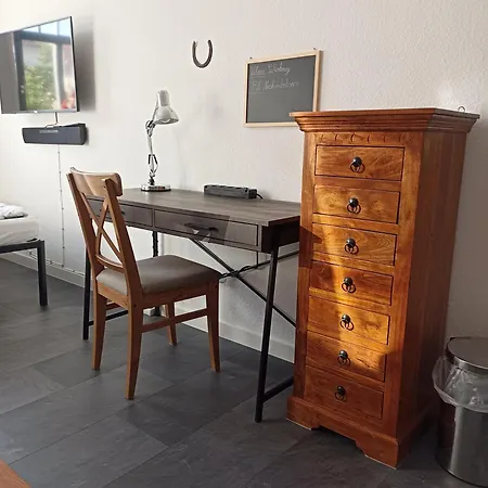Privates Gaestezimmer In Altenburg Exterior photo